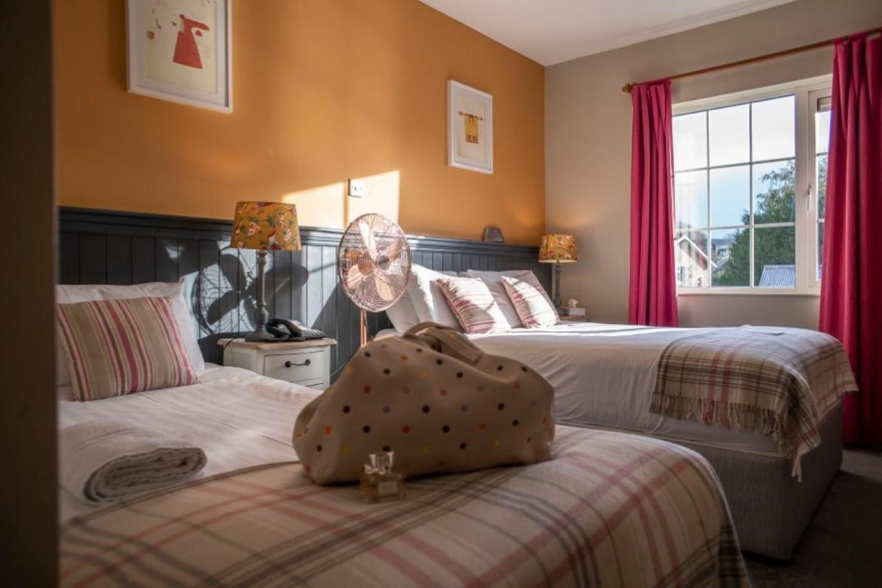 Emmet Hotel Клонакилти Экстерьер фото